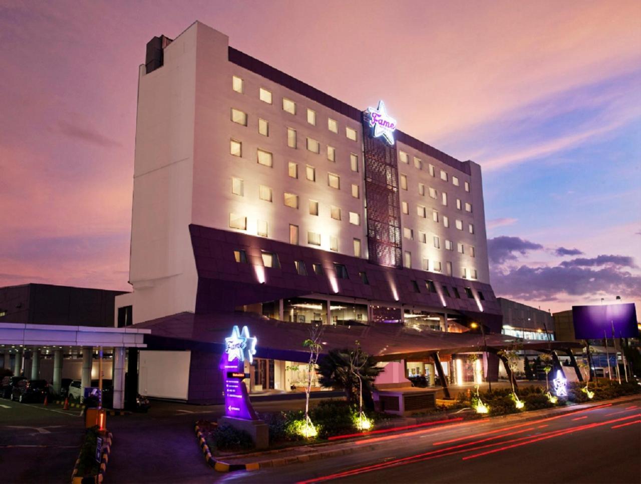 Fame Hotel Gading Serpong Tangerang Dış mekan fotoğraf